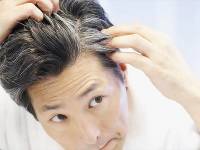 Tóc bạc sớm do đâu?