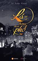 Lá rơi trong thành phố