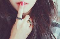 BÍ MẬT CỦA SỰ LẶNG IM